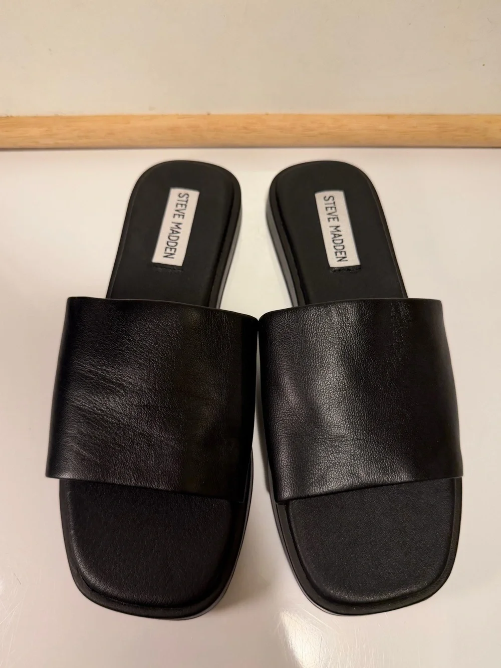 Steve Madden Black Leather slides 6.5 NWT